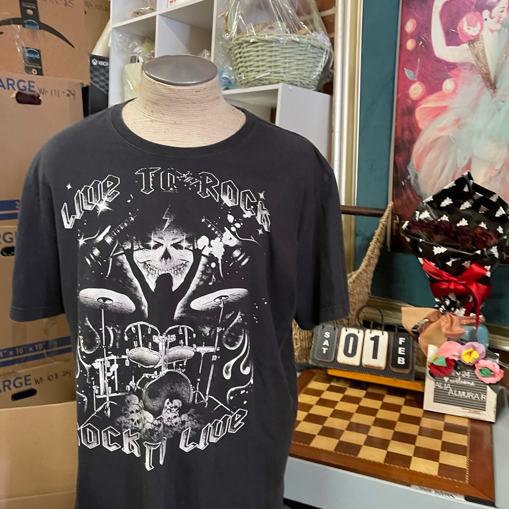 Live to Rock Graphic T-Shirt vintage